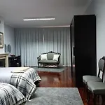 Al Embaixador בית הארחה 4*